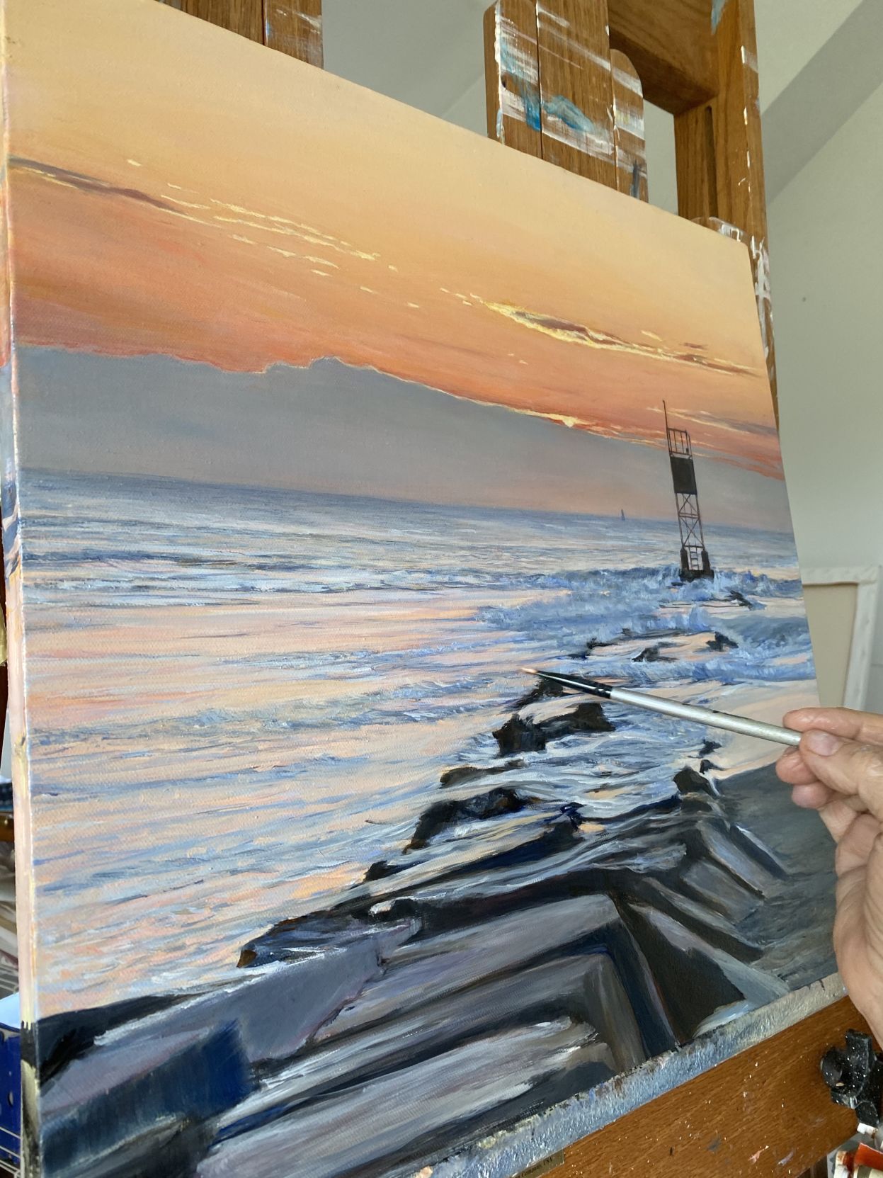 Ellen Rice paints 'Incoming Tide'
